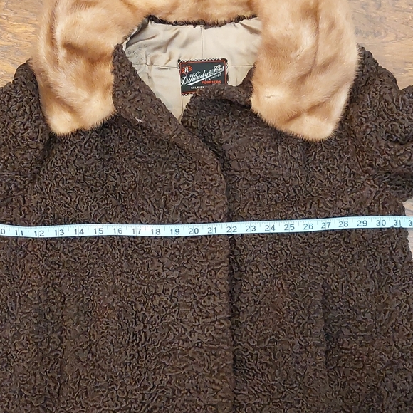 Vintage 1960s Persian Lamb with Mink trim coat - Picture 5 of 9